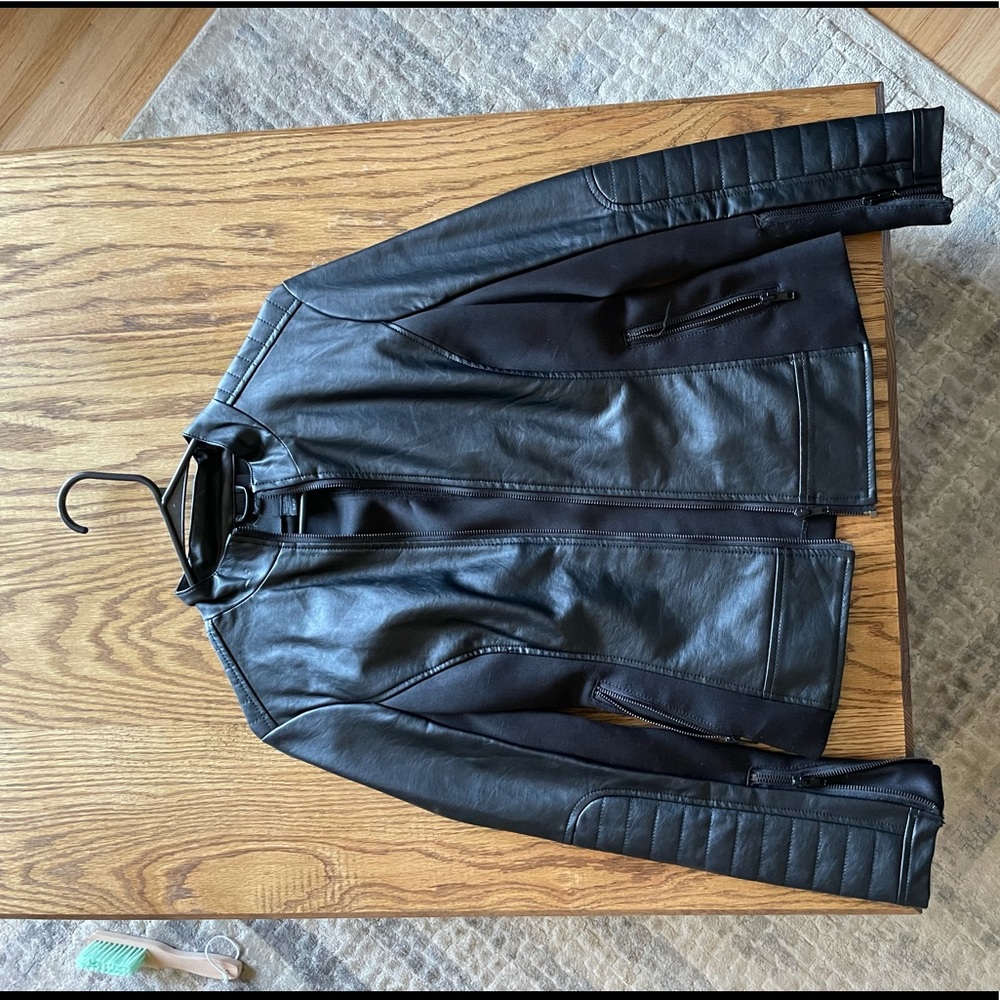 Leather jacket LIKE NEW